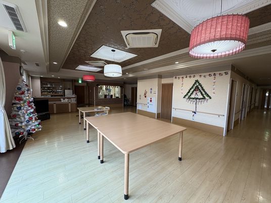 広々とした廊下