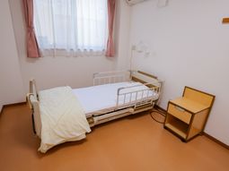 シンプルな個室の居室  