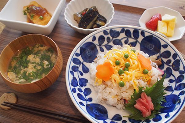多彩な食事例