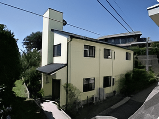 自然豊かな施設外観