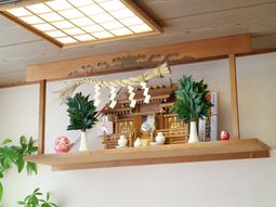 和風の飾り棚のアップ