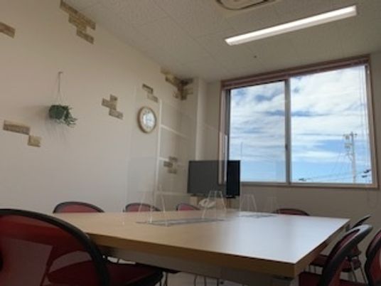 明るい空間の多目的室