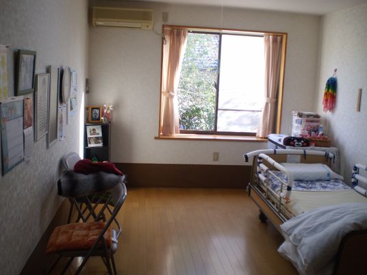 居室内の日当たりの良い部屋