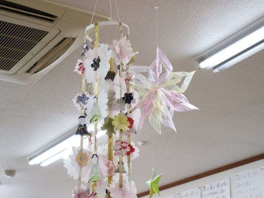手作りの飾りつけ