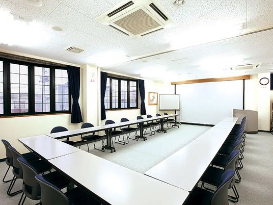 明るい多目的室  