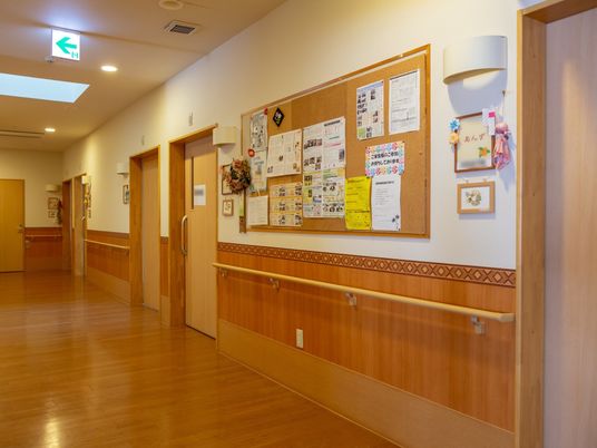 暖かみのある廊下
