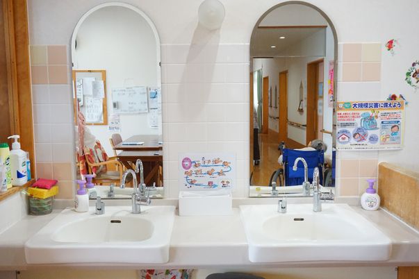 清潔感ある洗面スペース