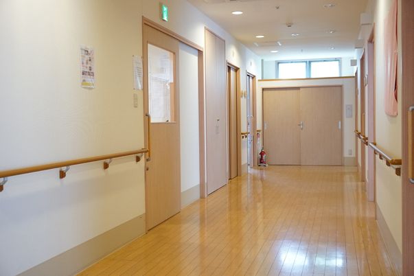 温かみのある廊下