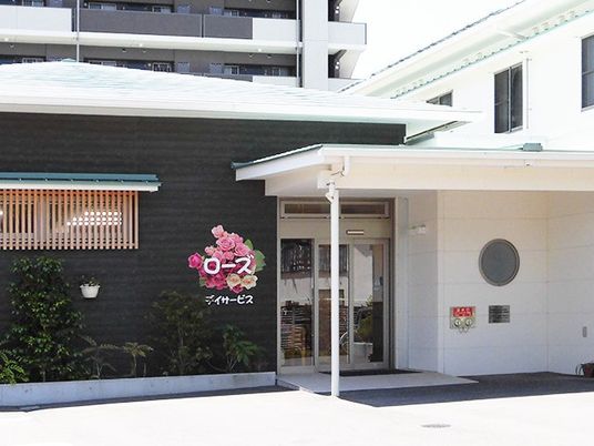 建物のエントランス  