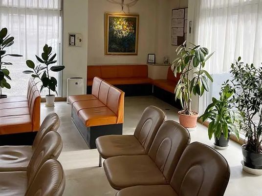 観葉植物のあるロビー  