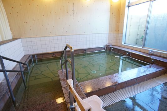 清潔な浴室の一角