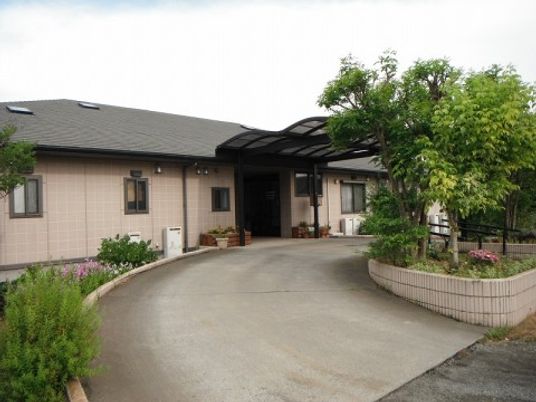 緑あふれるエントランス