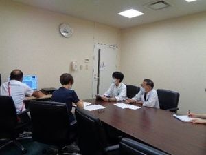 打ち合わせをする会議室  