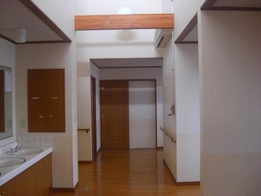 清潔な広々居室