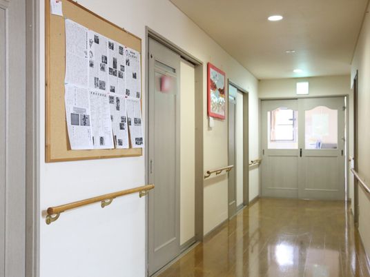 廊下と掲示板
