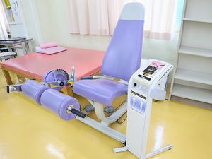 機能訓練室の運動器具  
