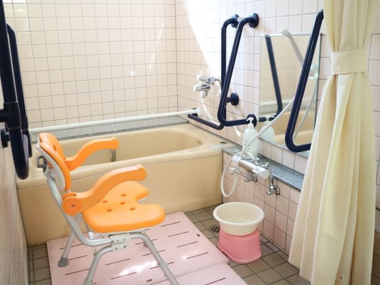 バリアフリー浴室設備