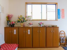 温かみのある玄関エリア