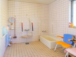 清潔な浴室設備