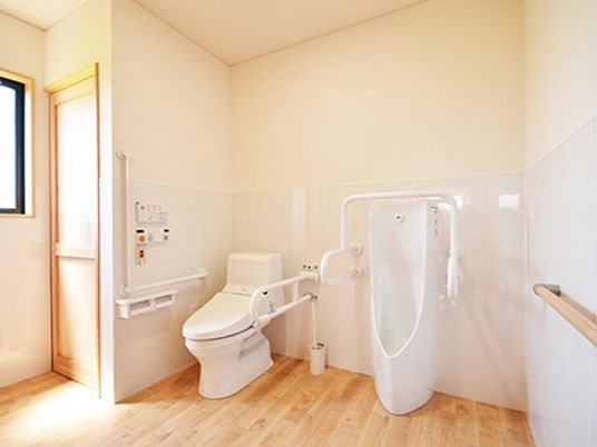 明るいトイレ空間  