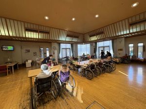 自然光が入る広々とした空間