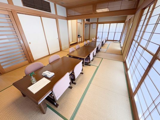 落ち着いた和室