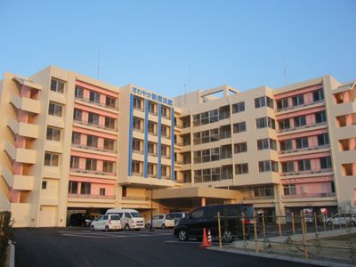 緑が豊かな外観