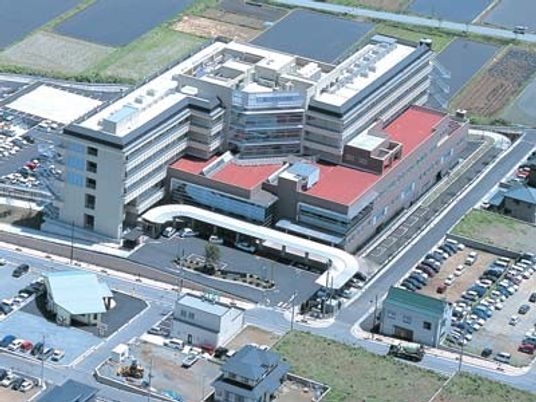 大規模な建物の外観  