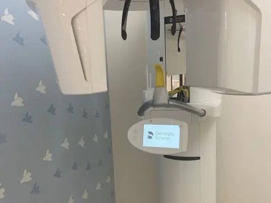 歯科用機器のある洗面台  
