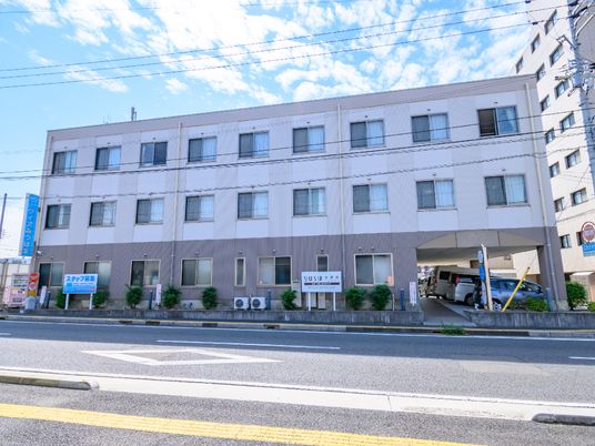清潔感のある建物の外観