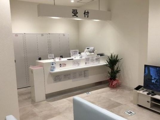 受付カウンター  