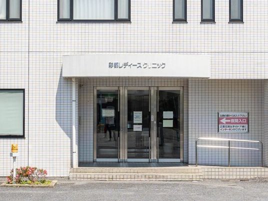 病院のエントランス  