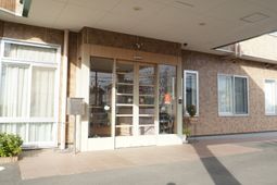 エントランス外観