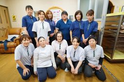 スタッフ集合イメージ