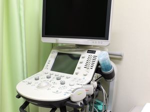 機能訓練室の医療機器  
