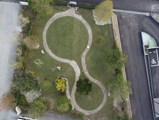 庭の散策路  