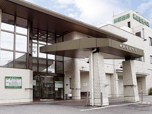 明るい外観の玄関  