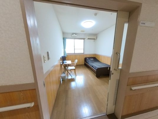 居室の明るい空間