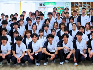 スタッフ集合のラウンジ  