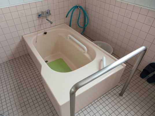 介護用バスタブ
