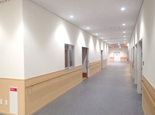 明るい廊下  