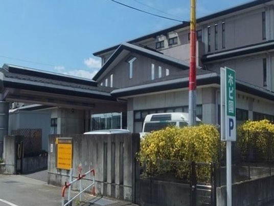 施設の入口