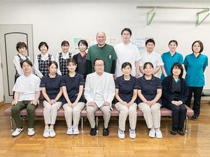 スタッフ集合のリビング  