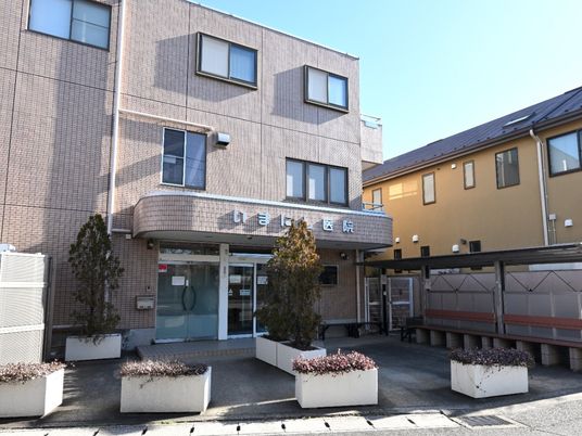 建物正面の外観  