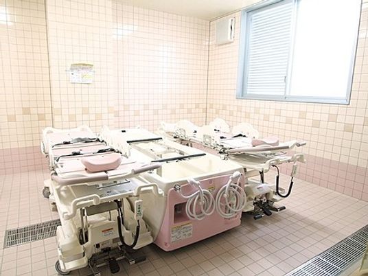 浴室の介護用浴槽  