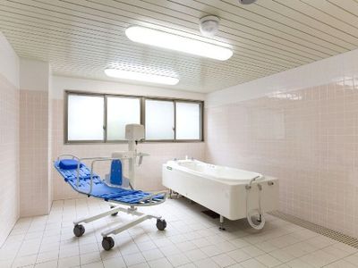 清潔な浴室設備