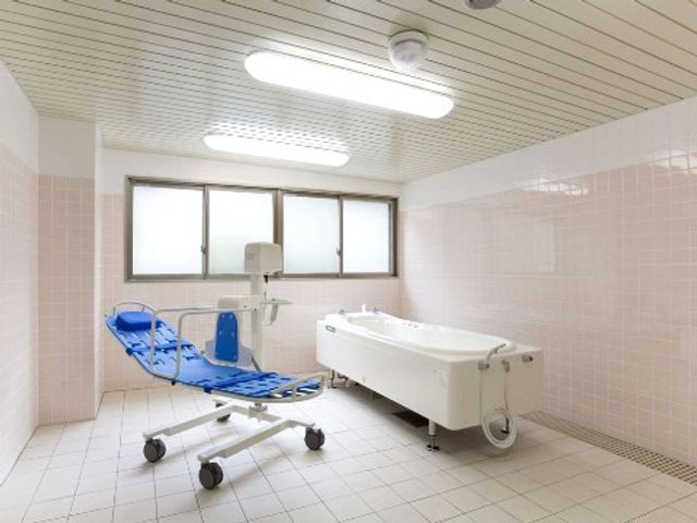 清潔な浴室設備