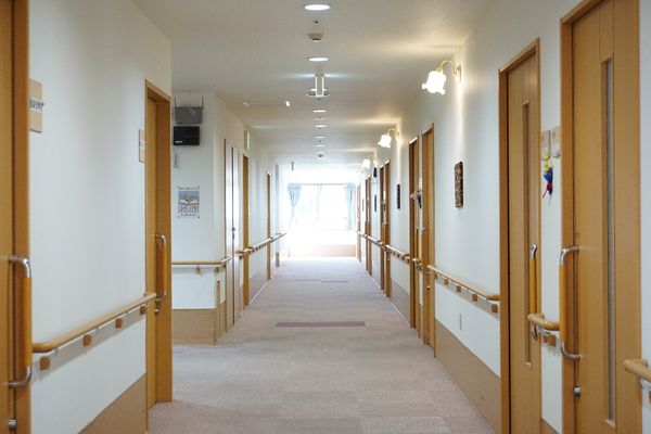 清潔感ある廊下の様子