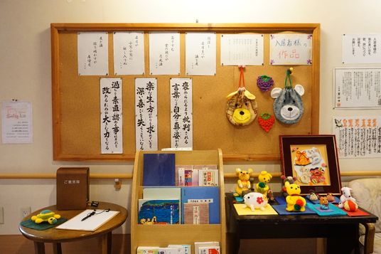 手作り作品の展示コーナー