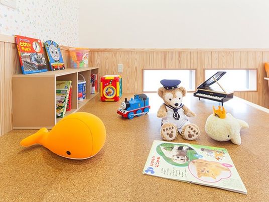 おもちゃが置かれた多目的室  